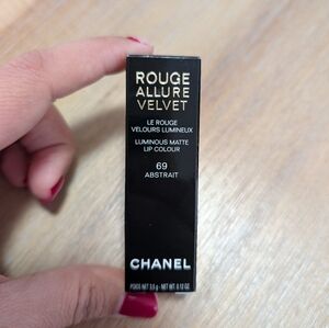 Chanel Rouge Allure Velvet Lipstick